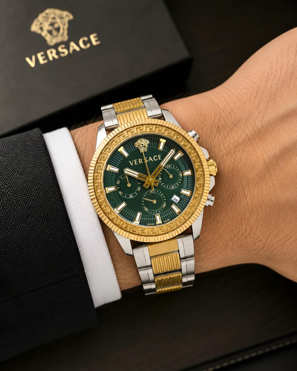 Versace Greca Action